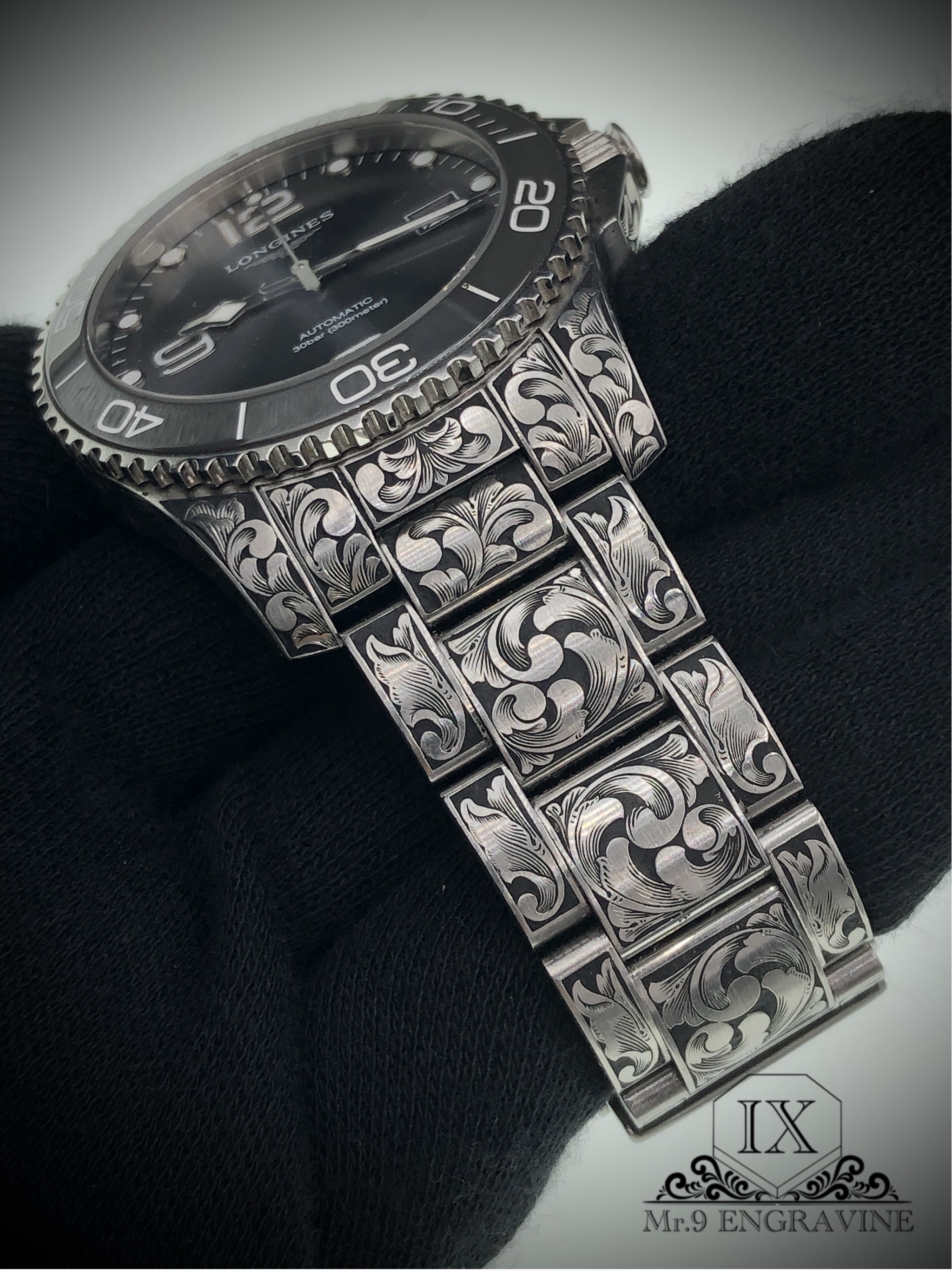 Longines hand engraving